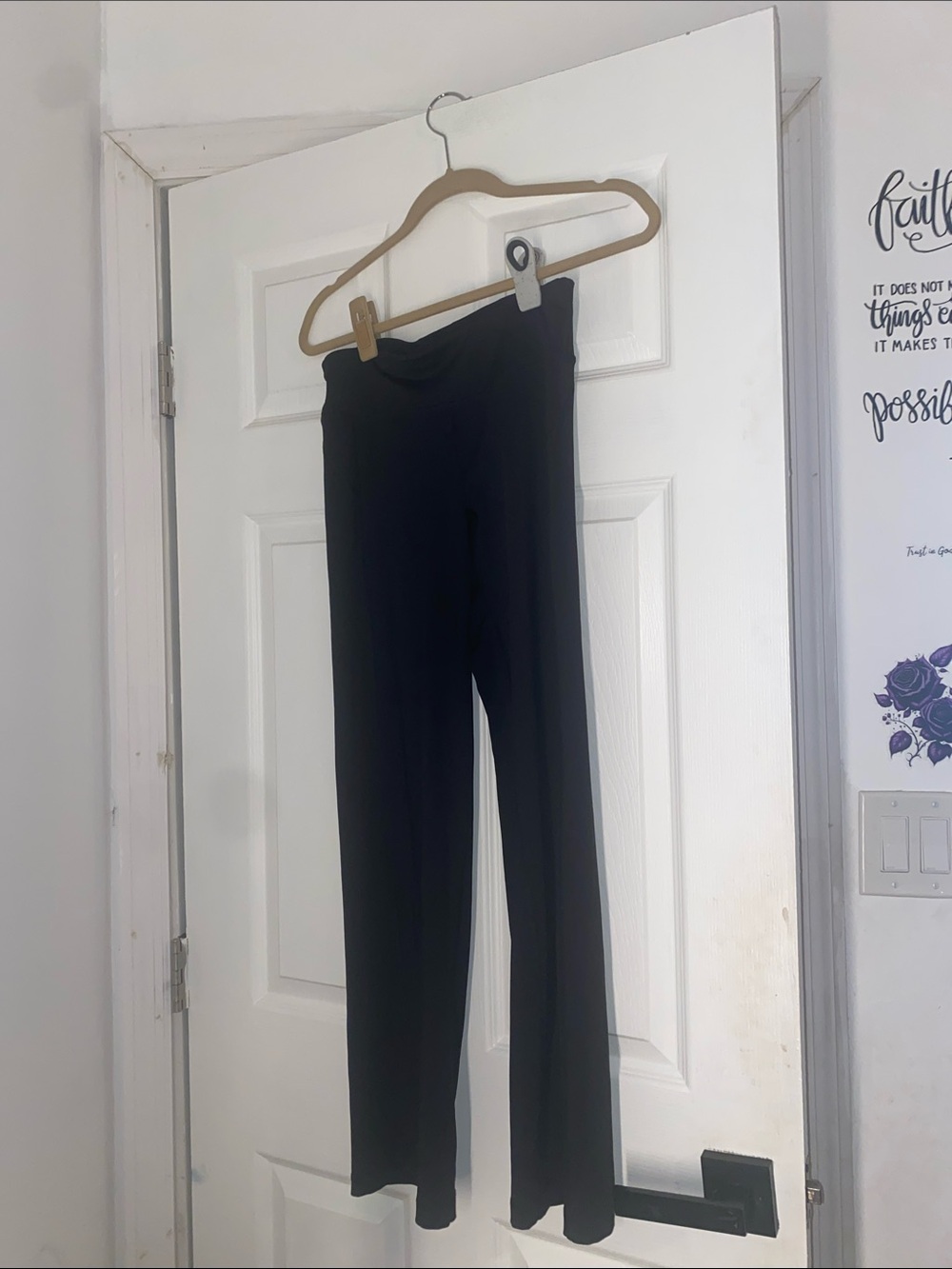 Danskin now semi fitted leggings
